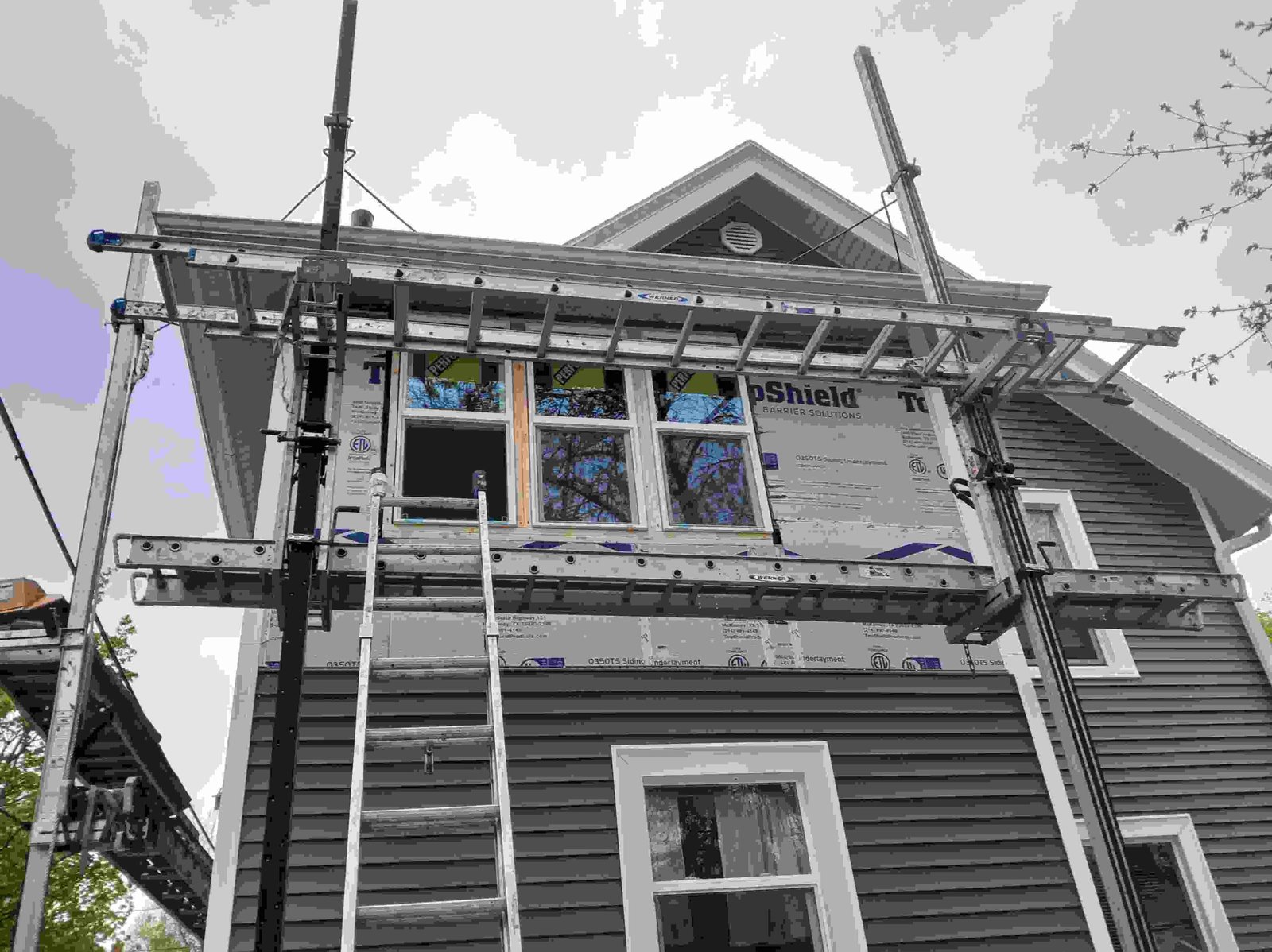 Lorelay Construction